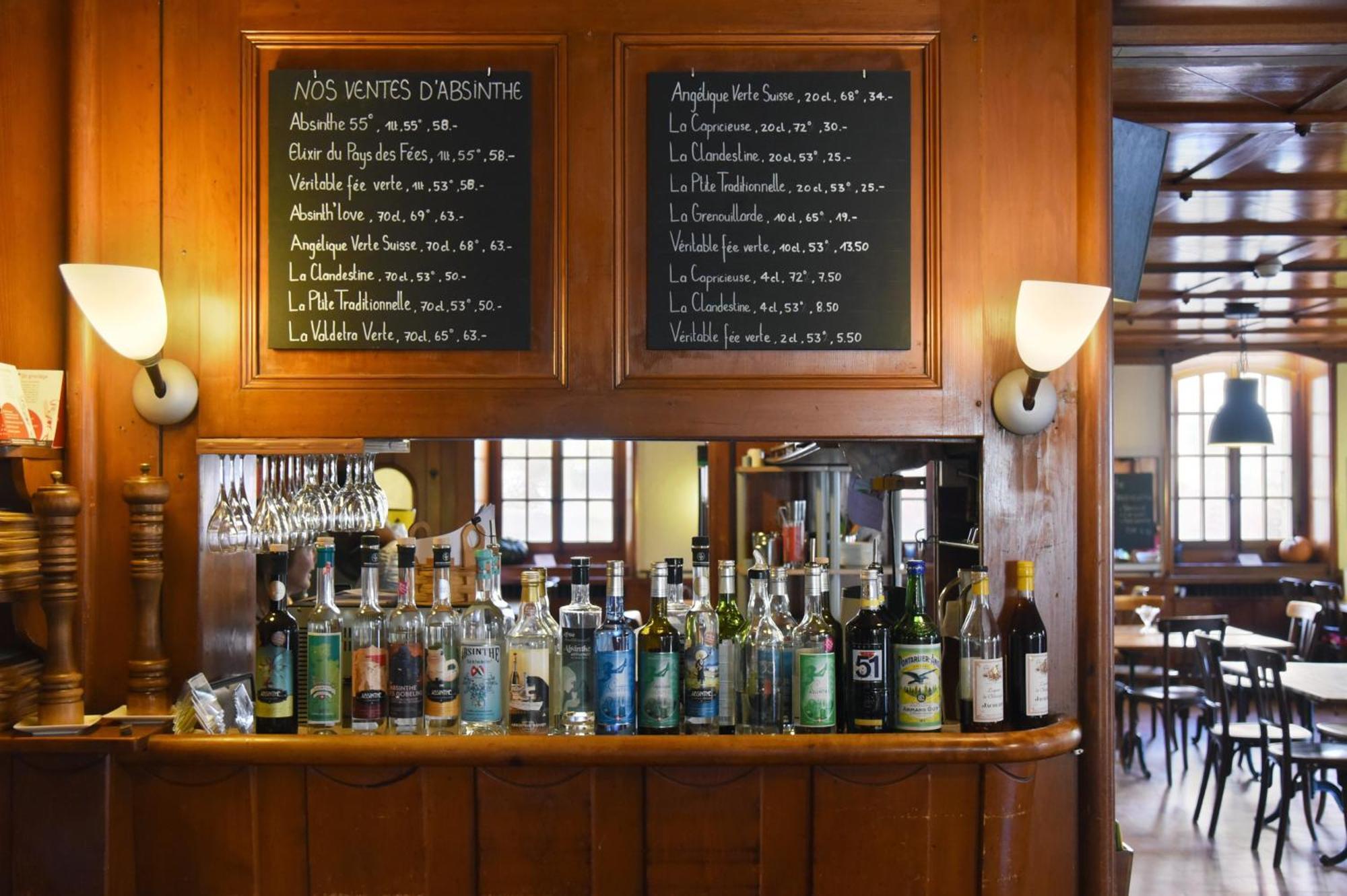 Hotel De L'Aigle Couvet Luaran gambar